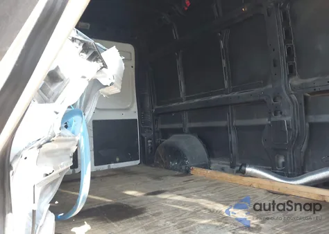 2016 Ram Promaster 2500 High Roof z USA, uszkodzony, nr VIN 3C6TRVDG3GE134114